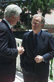 Before departing the Palacio de Belem, the President speaks briefly with President Sampaio.