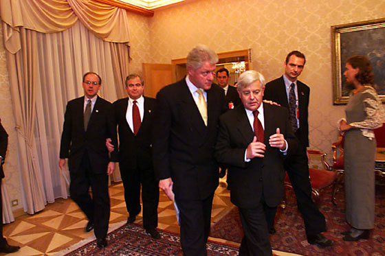 Slovenian President Milan Kucan speaks with President Clinton at the Presidential Palace, Slovenia.