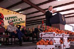The President speaks to the people of Bradley County, Arkansas at the Hermitage Tomato Co-operative; Photo by Sharon Farmer, November 5, 1999.